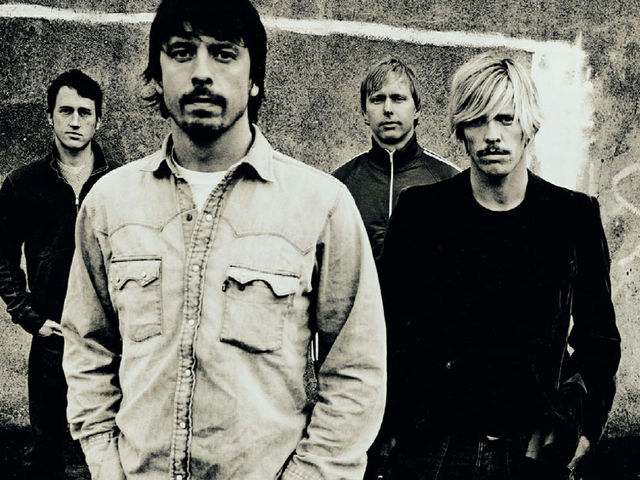 Dave Grohl will join Paul McCartney onstage 1 June.